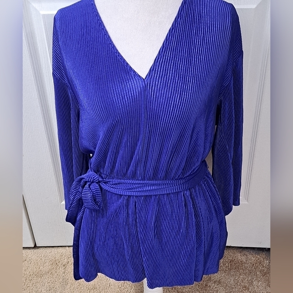 NWT Floral & Ivy Navy Blue Semi Sheer Belted Tunic